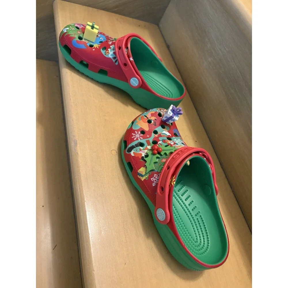 Disney Parks Mickey Mouse & Friends Holiday Christmas Crocs M5 W7 Winter 2023